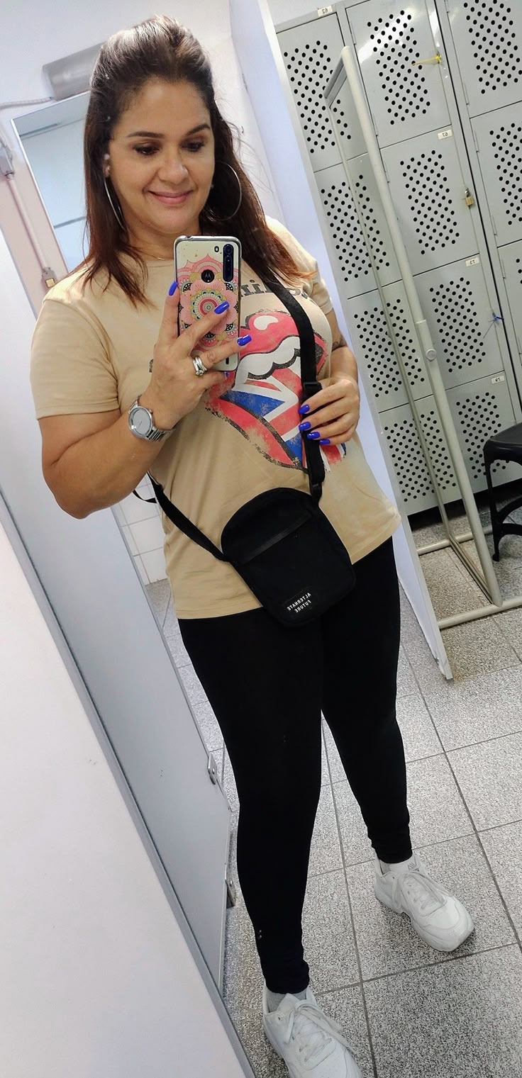 <em>Valetina E.</em>